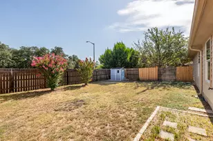537 Bluehaw Dr, Georgetown, TX 78628 - Photo 26