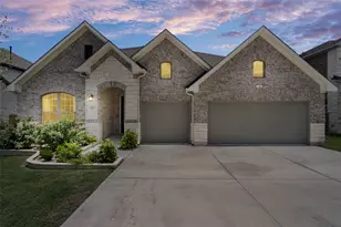 20913 Maggie Ln, Pflugerville, TX 78660 - Photo 2