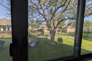 109 Monterey Oak Trl, Georgetown, TX 78628 - Photo 38