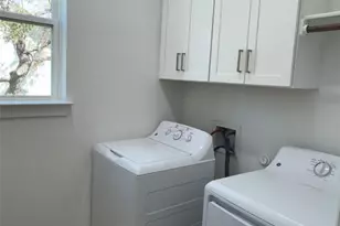 109 Monterey Oak Trl, Georgetown, TX 78628 - Photo 4