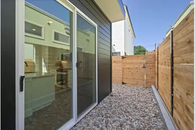 1407 Cedar Avenue #2, Austin, TX 78702 - Photo 32