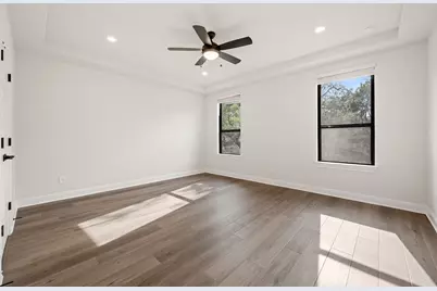 416 Green Leaf, Horseshoe Bay, TX 78657 - Photo 18