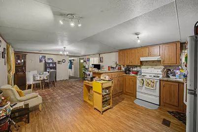105 S Austin Drive, Paige, TX 78659 - Photo 6