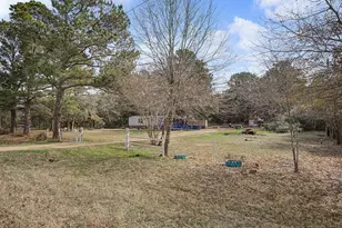 105 S Austin Dr, Paige, TX 78659 - Photo 2