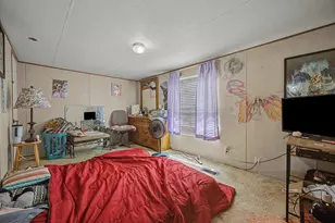 105 S Austin Dr, Paige, TX 78659 - Photo 12