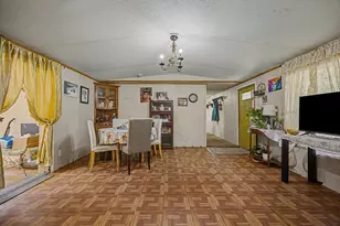 105 S Austin Dr, Paige, TX 78659 - Photo 6