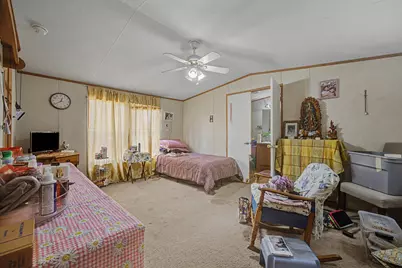 105 S Austin Drive, Paige, TX 78659 - Photo 8