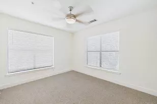 711 W 32nd St, Austin, TX 78705 - Photo 26