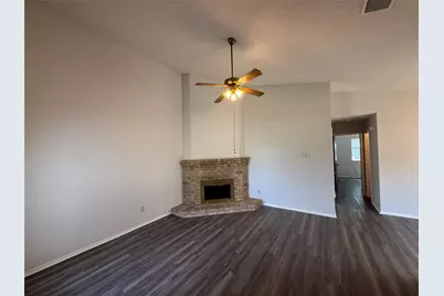 416 Greenlawn Boulevard, Round Rock, TX 78664 - Photo 2