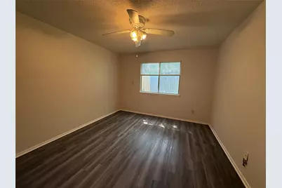 416 Greenlawn Boulevard, Round Rock, TX 78664 - Photo 8