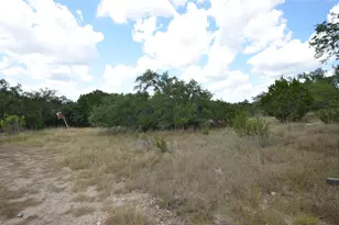 360 Jennifer Ln, Driftwood, TX 78619 - Photo 4