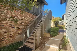 7122 Wood Hollow Dr, Austin, TX 78731 - Photo 4