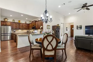 104 Rivalto Cir, Lakeway, TX 78734 - Photo 14