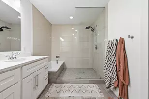 919 E 51st St, Austin, TX 78751 - Photo 16