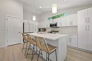 919 E 51st St, Austin, TX 78751 - Photo 10
