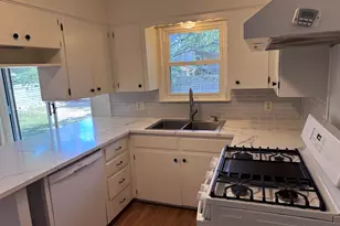 1901 Vallejo St, Austin, TX 78757 - Photo 6