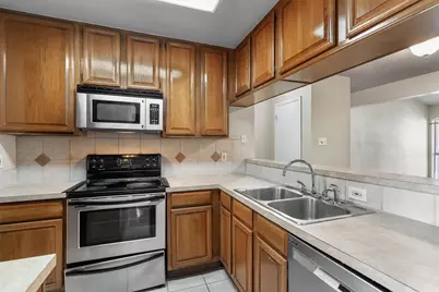 806 W 24th Street #326, Austin, TX 78705 - Photo 10