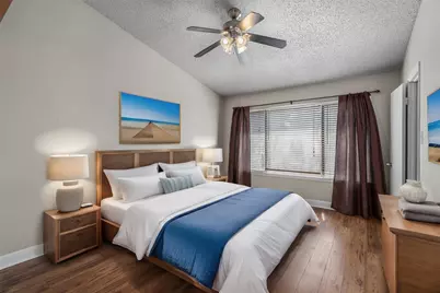 806 W 24th Street #326, Austin, TX 78705 - Photo 16