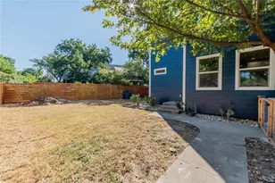 3007 E 14 1/2 St, Austin, TX 78702 - Photo 24
