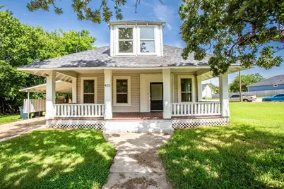 435 S Orange Street, Giddings, TX 78942 - Photo 2