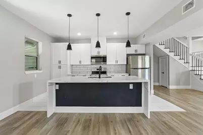 435 S Orange Street, Giddings, TX 78942 - Photo 12