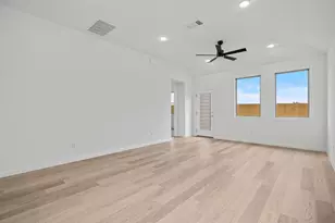 181 Hornet St, Elgin, TX 78621 - Photo 12