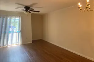 501 W 26th St, Austin, TX 78705 - Photo 2