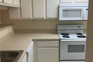 501 W 26th St, Austin, TX 78705 - Photo 4