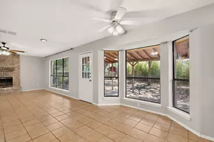 1219 Bell Rock Cir, Pflugerville, TX 78660 - Photo 4