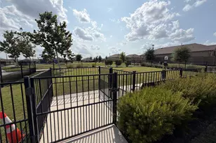 315 Belmont Pl, Lockhart, TX 78644 - Photo 30