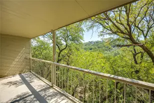 801 Grassy Knoll, Horseshoe Bay, TX 78657 - Photo 10