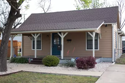 208 Shaw Street, Taylor, TX 76574 - Photo 1