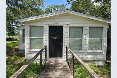 127 Iroquois Drive, Smithville, TX 78957 - Photo 2