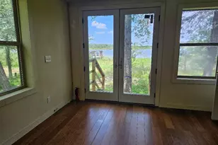 127 Iroquois Dr, Smithville, TX 78957 - Photo 6