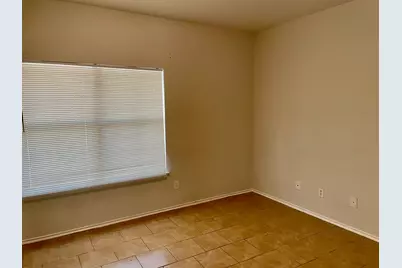 112 Cowboy Cove, Kyle, TX 78640 - Photo 16