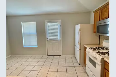 112 Cowboy Cove, Kyle, TX 78640 - Photo 8