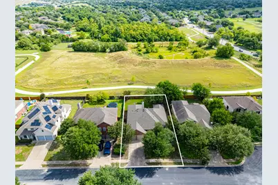 2206 Hayfield Square, Pflugerville, TX 78660 - Photo 2