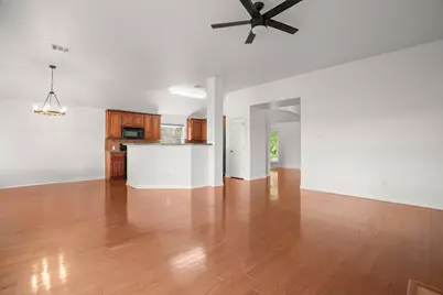 2206 Hayfield Square, Pflugerville, TX 78660 - Photo 10