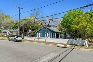 1910 Kinney Ave, Austin, TX 78704 - Photo 24