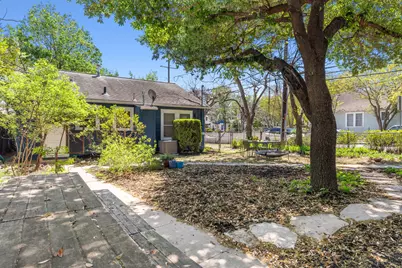 1910 Kinney Avenue, Austin, TX 78704 - Photo 16