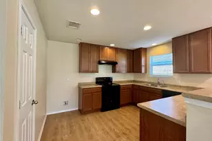 291 Gina Dr, Kyle, TX 78640 - Photo 12