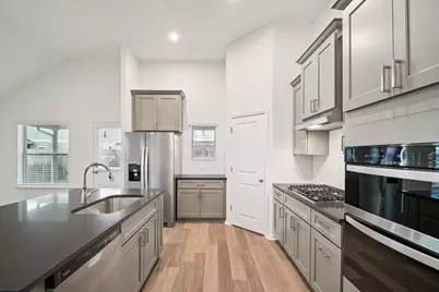 431 Dogvane Circle, Kyle, TX 78640 - Photo 8