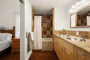 5605 McCarty Ln, Austin, TX 78749 - Photo 10