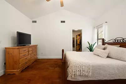 5605 McCarty Lane, Austin, TX 78749 - Photo 8