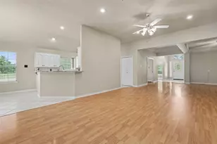 30107 Hamlet Cir, Georgetown, TX 78628 - Photo 10