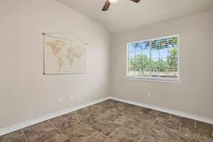 30107 Hamlet Cir, Georgetown, TX 78628 - Photo 26