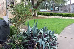 3006 Duval St, Austin, TX 78705 - Photo 16