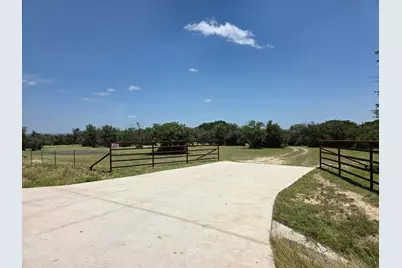 237 Oak Glen Lane, Briggs, TX 78608 - Photo 2
