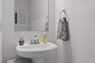 212 Katie Elder Dr, Jarrell, TX 76537 - Photo 20