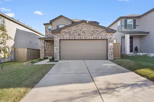 212 Katie Elder Dr, Jarrell, TX 76537 - Photo 2